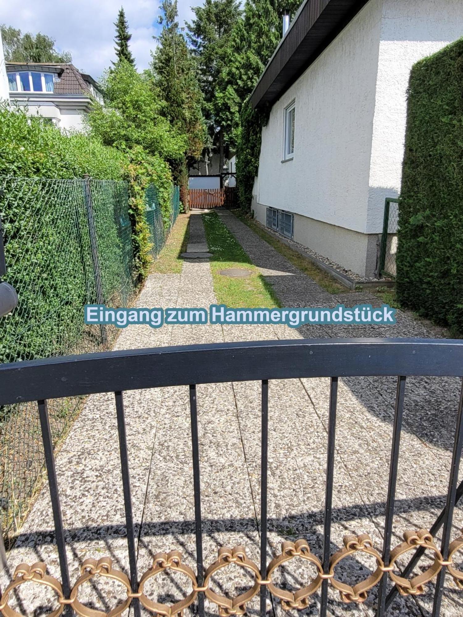 4 Sterne Souterrain Apartment Alt-Mariendorf Berlim Exterior foto